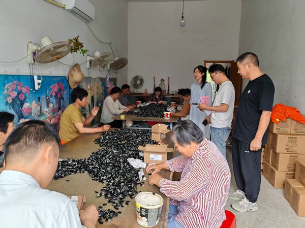 天長市殘聯工作人員到壩田社區殘疾人工作站調研