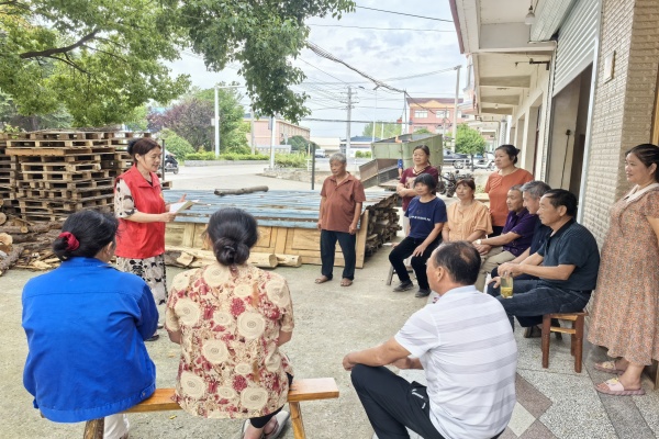 便西村開展“中華民族一家親 同心共筑中國夢”宣講活動