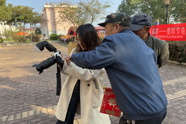 重陽鑼鼓響 漁家笑顏留——楊村鎮開展重陽節系列活動