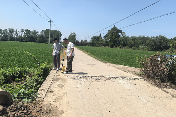 楊村鎮金埠村：深入村組排查道路隱患 筑牢群眾出行安全線