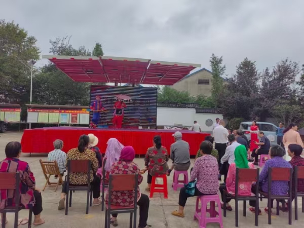 永豐鎮(zhèn)橋灣社區(qū)：“月滿中秋·情系家國”文藝匯演 點亮佳節(jié)