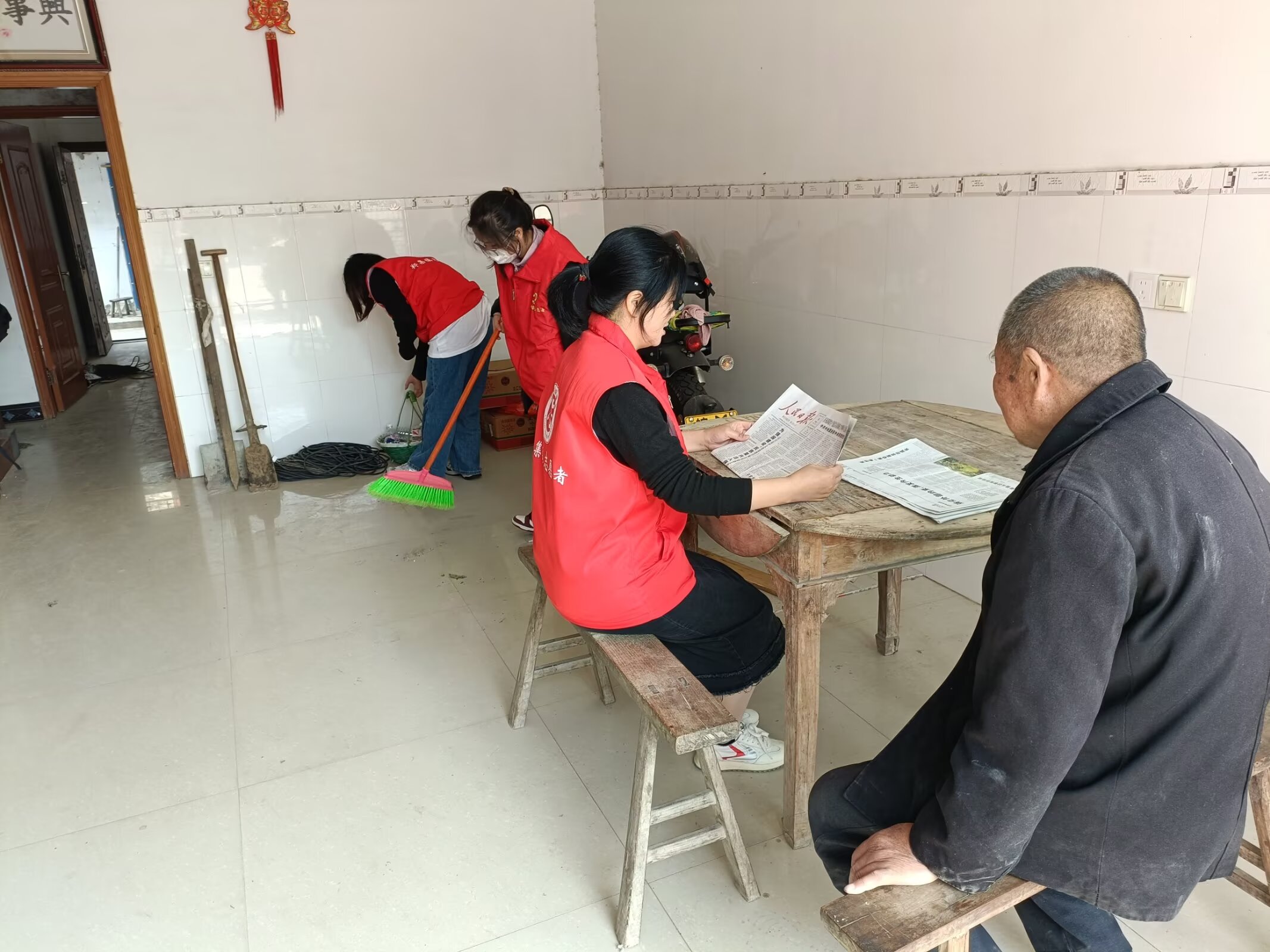 老山村新時(shí)代文明實(shí)踐站開展巾幗志愿服務(wù)活動(dòng)