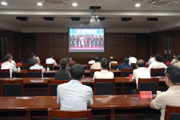 我市集中觀看紀(jì)念中國(guó)人民抗日戰(zhàn)爭(zhēng)暨世界反法西斯戰(zhàn)爭(zhēng)勝利80周年大會(huì)